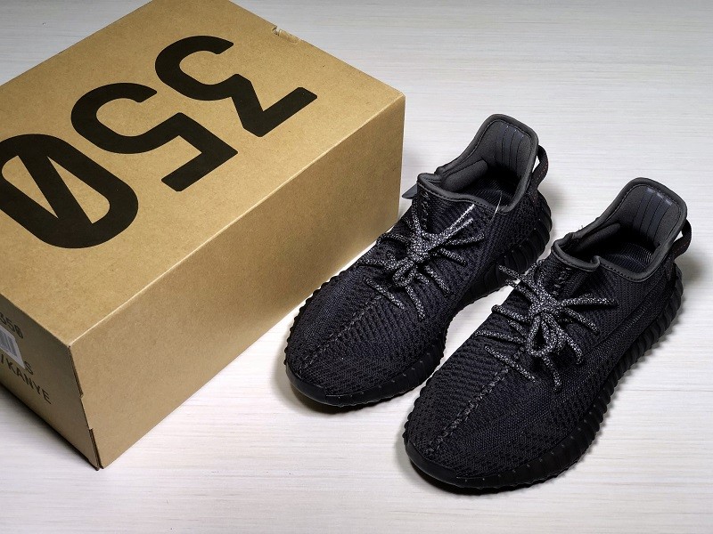 adidas Yeezy Boost 350 V2 Black (Non-Reflective)