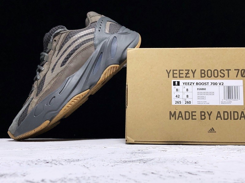 adidas Yeezy Boost 700 V2 Geode