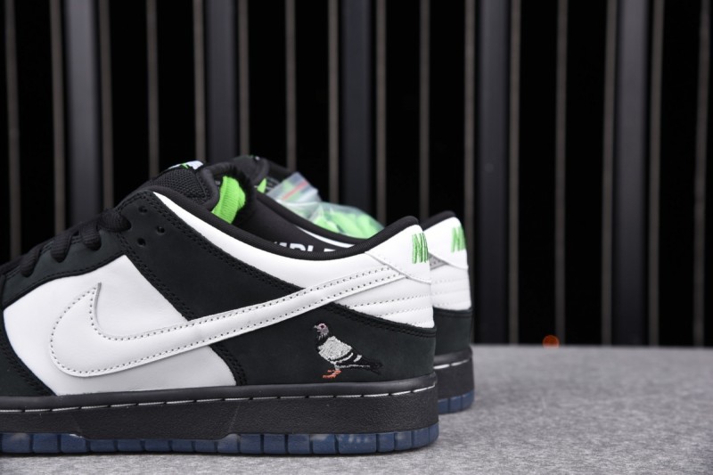 Nike SB Dunk Low Staple Panda Pigeon