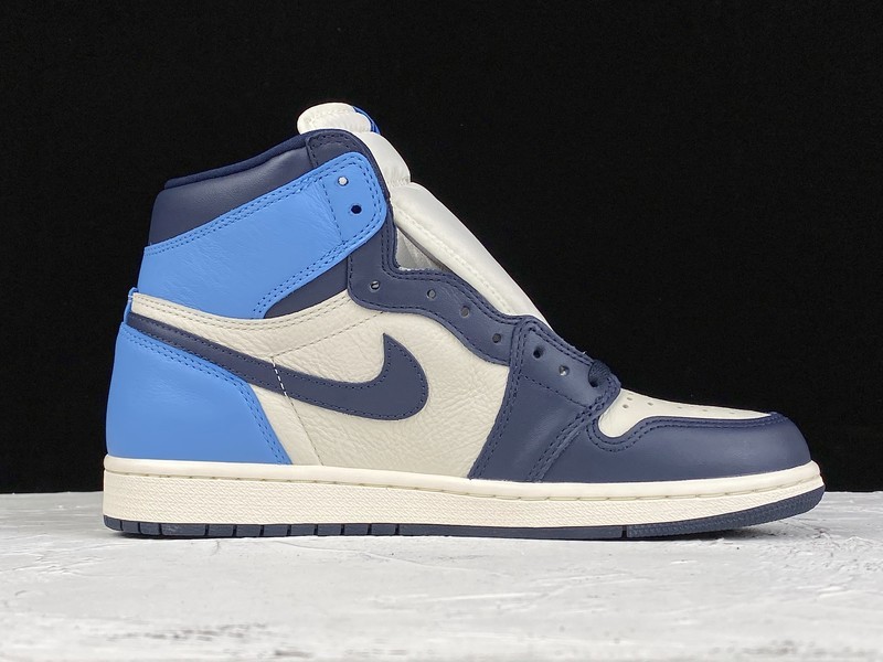 Jordan 1 Retro High Obsidian UNC