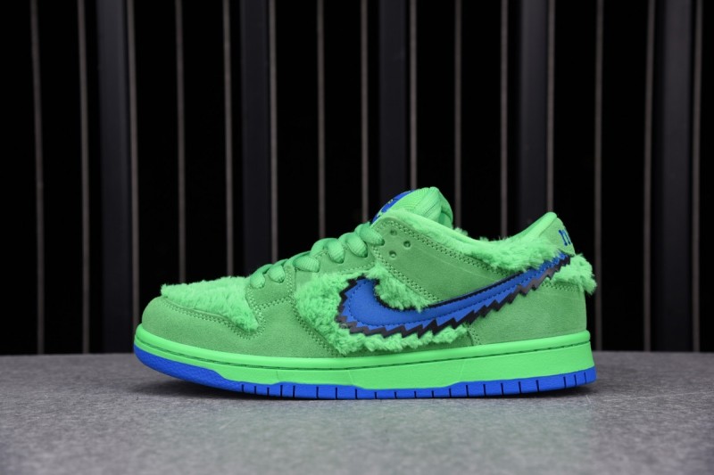 Nike SB Dunk Low Grateful Dead Bears Green