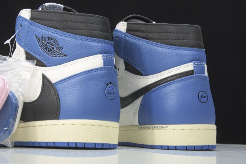 Jordan 1 High OG SP fragment design x Travis Scott