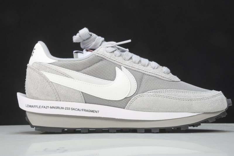 Nike LD Waffle SF sacai Fragment Grey