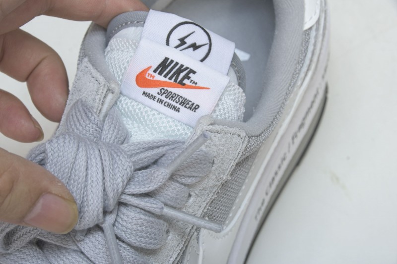 Nike LD Waffle SF sacai Fragment Grey