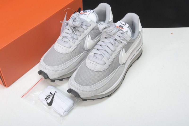 Nike LD Waffle SF sacai Fragment Grey