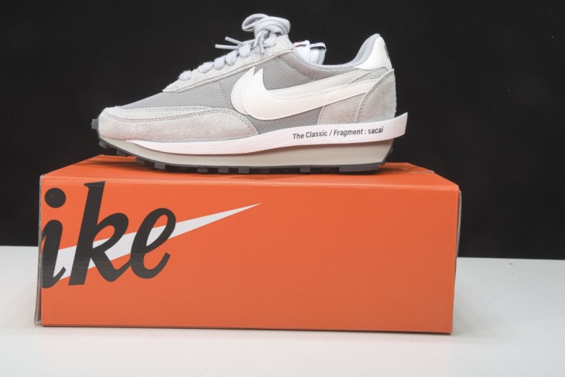 Nike LD Waffle SF sacai Fragment Grey