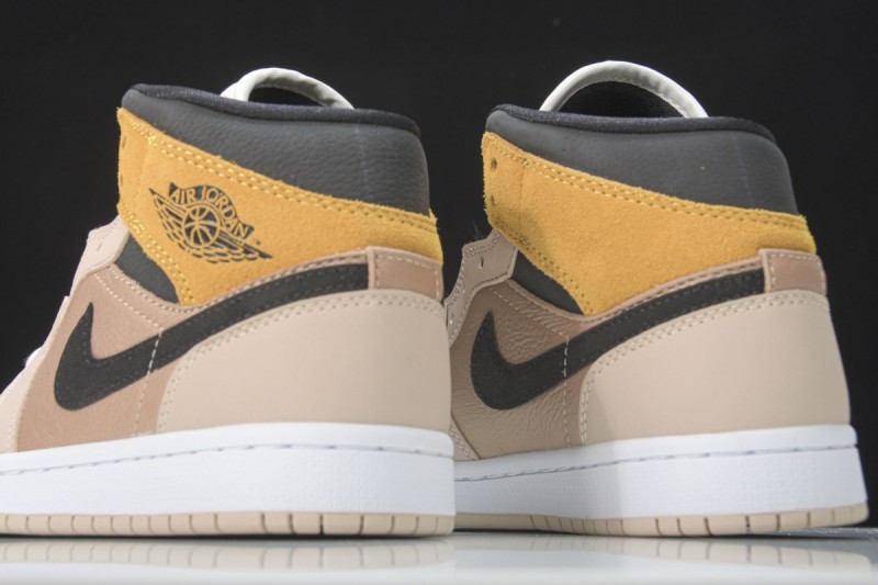 Jordan 1 Mid SE Particle Beige