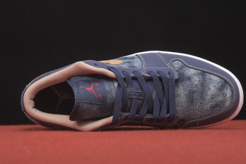 Jordan 1 Low SE Denim