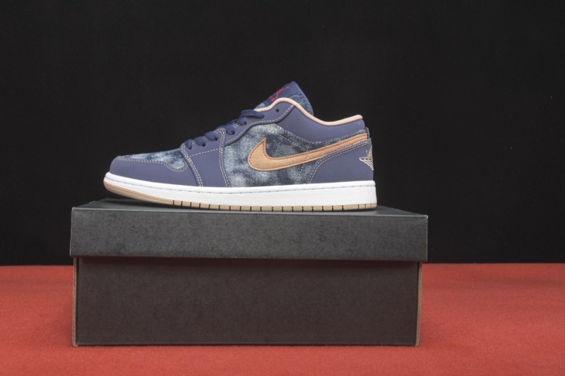 Jordan 1 Low SE Denim