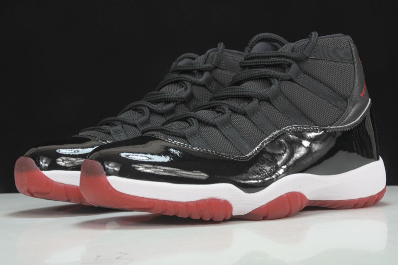 Jordan 11 Retro Playoffs Bred (2019)