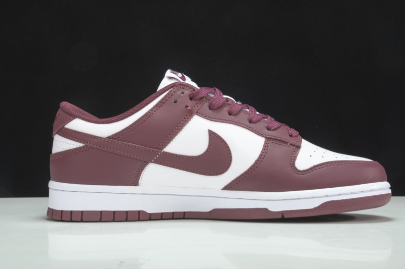 Nike Dunk Low Bordeaux