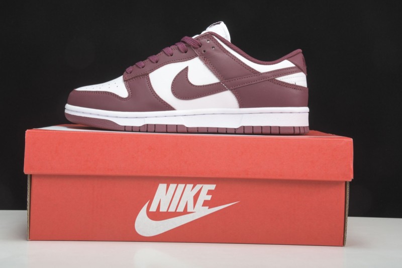 Nike Dunk Low Bordeaux