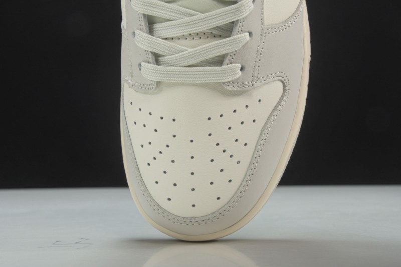 Nike Dunk Low Sail Light Bone