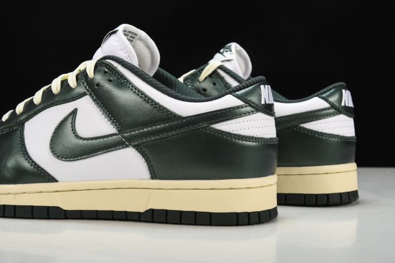 Nike Dunk Low Vintage Green