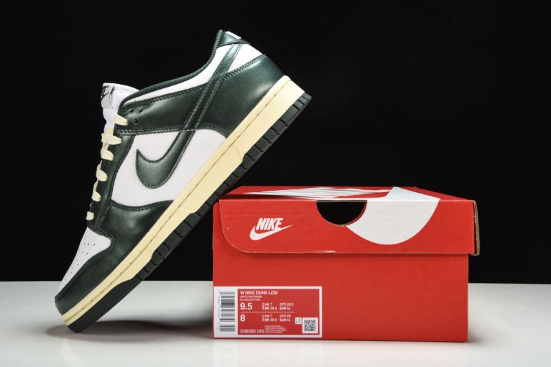 Nike Dunk Low Vintage Green