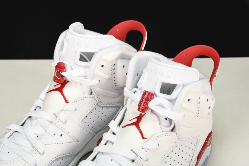 Jordan 6 Retro Red Oreo