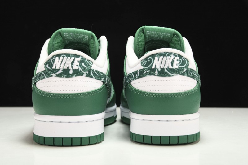 Nike Dunk Low Essential Paisley Pack Green