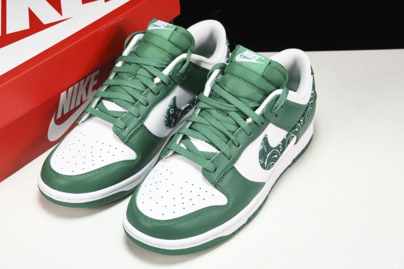 Nike Dunk Low Essential Paisley Pack Green