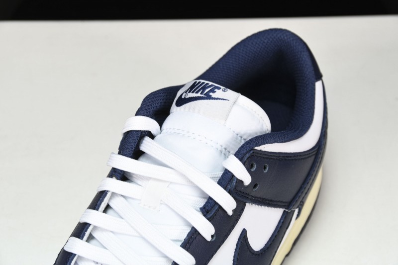 Nike Dunk Low Vintage Navy