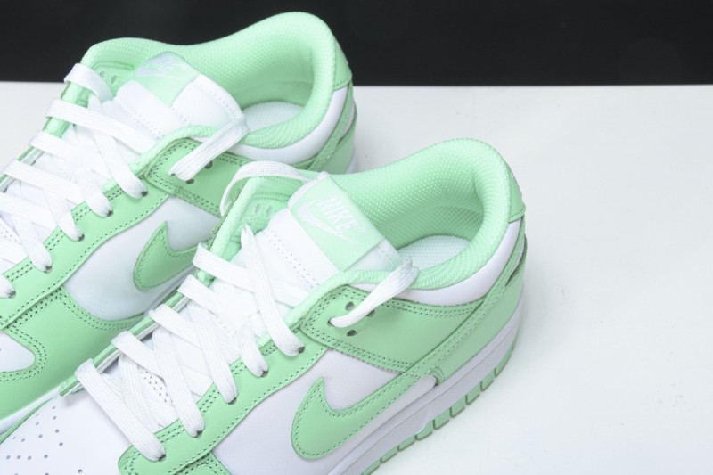 Nike Dunk Low Green Glow