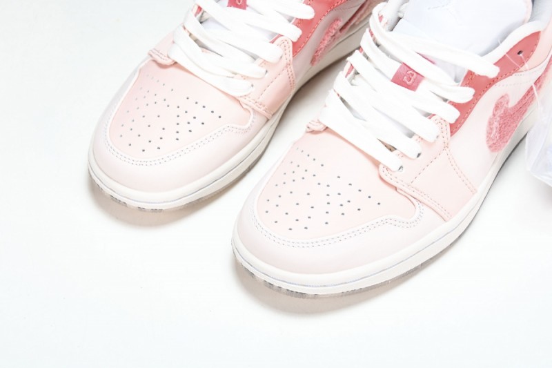 Jordan 1 Low SE Mighty Swooshers Pink