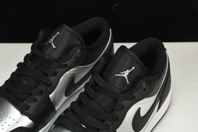 Jordan 1 Low SE Black Metallic Silver