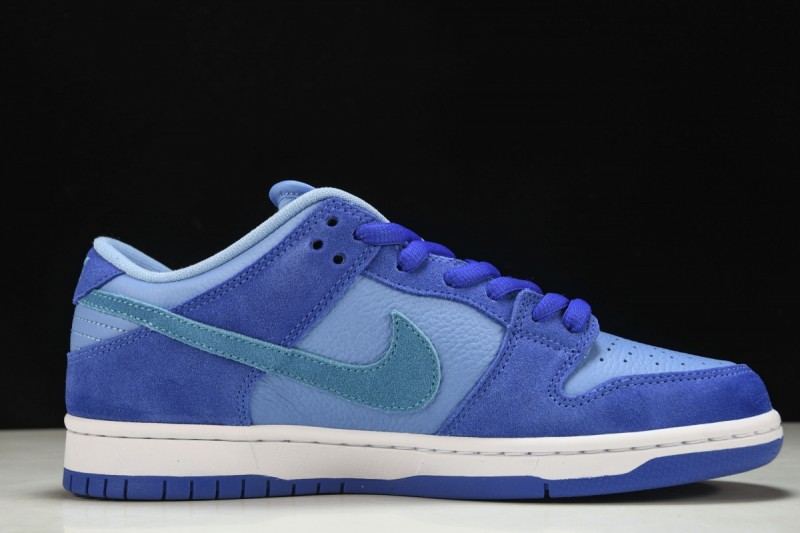 Nike SB Dunk Low Blue Raspberry