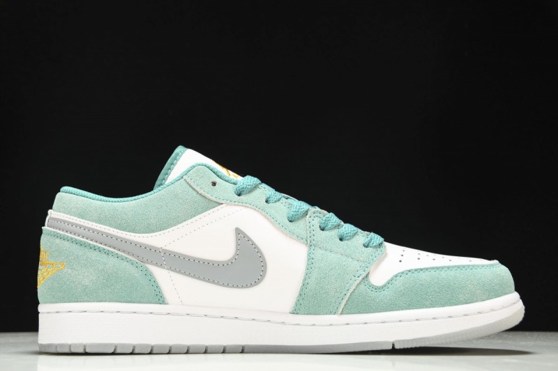 Jordan 1 Low SE New Emerald