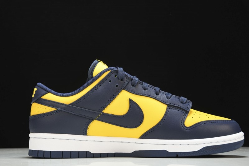 Nike Dunk Low Michigan (2021)