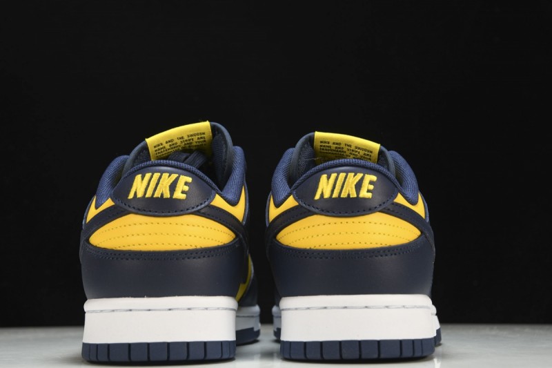 Nike Dunk Low Michigan (2021)