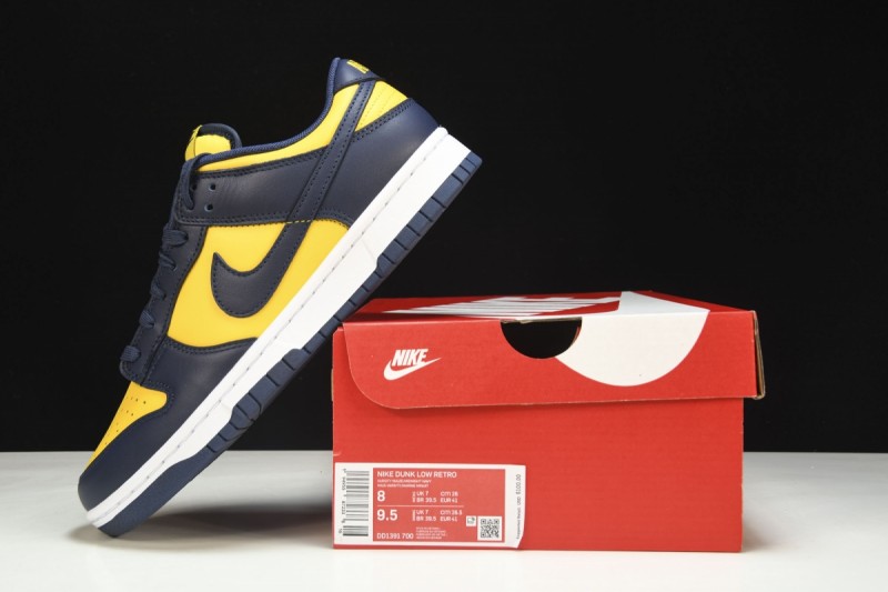 Nike Dunk Low Michigan (2021)