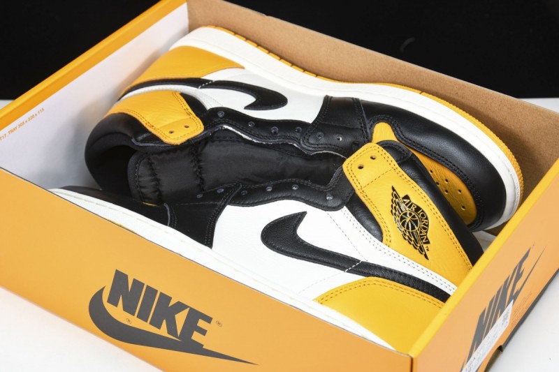 Jordan 1 Retro High OG Yellow Toe