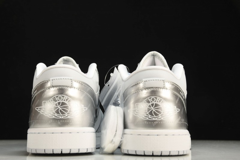 Jordan 1 Low SE Tear Away Silver