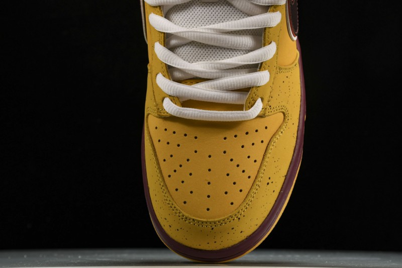 Nike SB Dunk Low Yellow Lobster