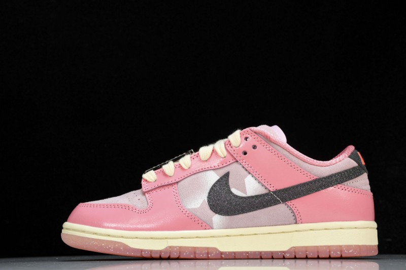 Nike Dunk Low LX Barbie