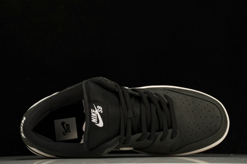 Nike SB Dunk Low Pro Black Gum