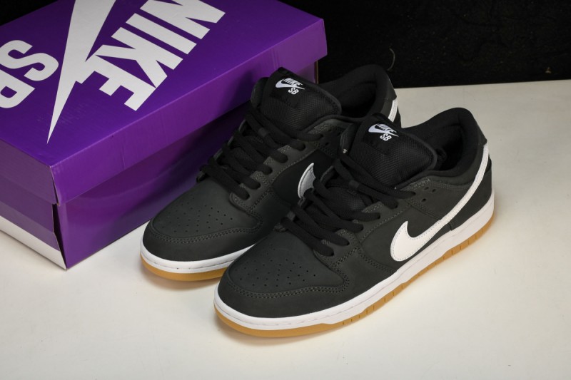 Nike SB Dunk Low Pro Black Gum