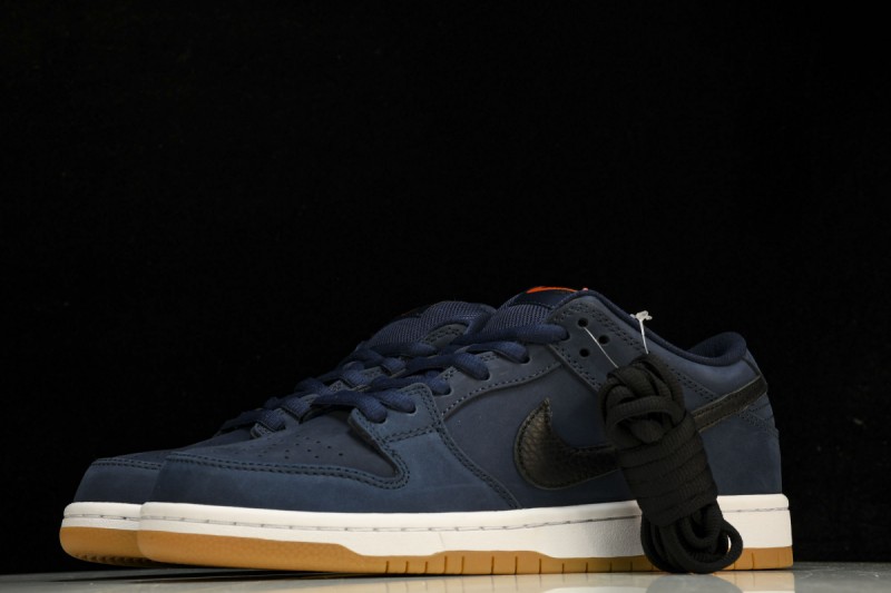 Nike SB Dunk Low Navy Black Gum