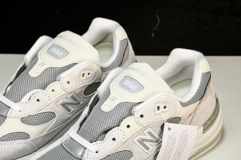 New Balance 992 White Silver Nimbus Cloud