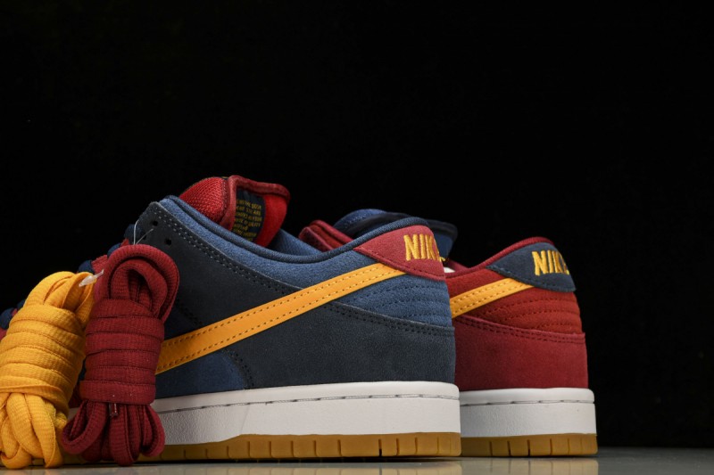 Nike SB Dunk Low Barcelona