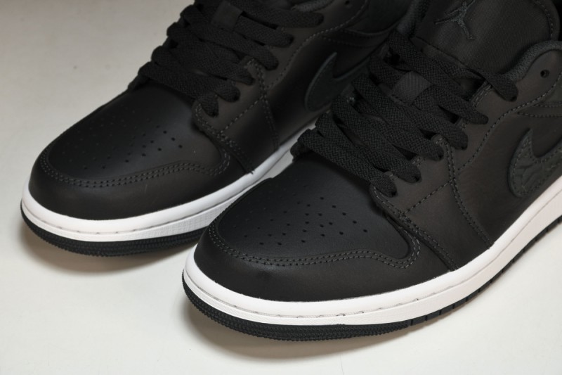 Jordan 1 Low SE Black Elephant