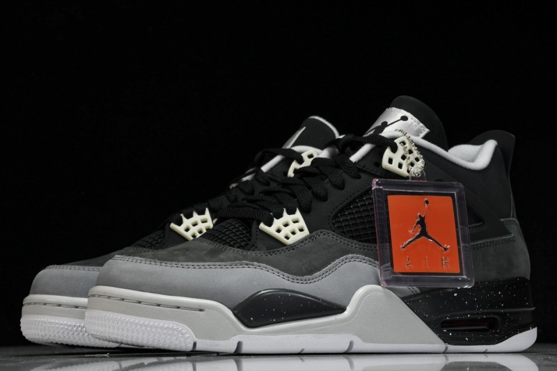 Jordan 4 Retro Fear Pack