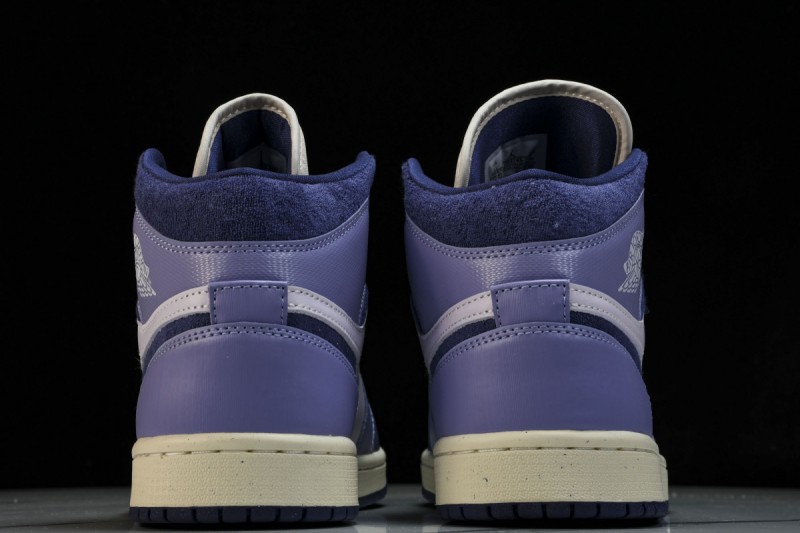 Jordan 1 Mid SE Chenille Sky J Light Purple