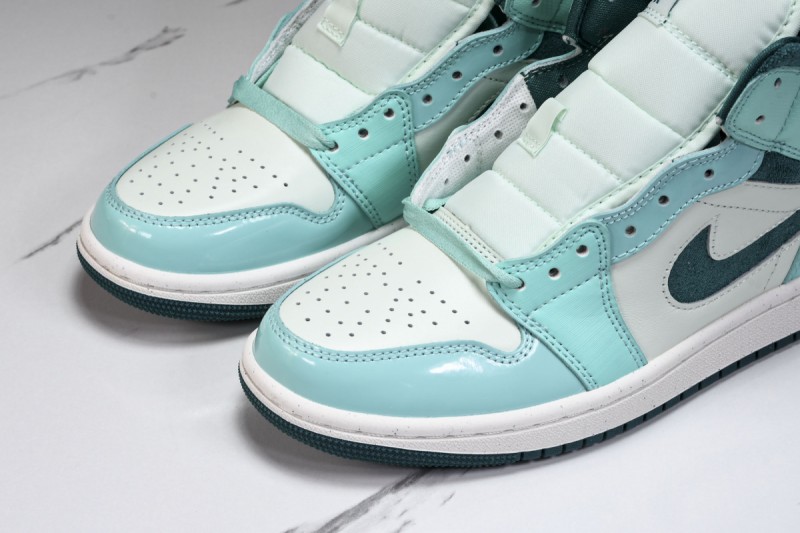 Jordan 1 Mid Chenille Bleached Turquoise