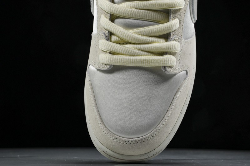 Nike SB Dunk Low City Of Love Light Bone