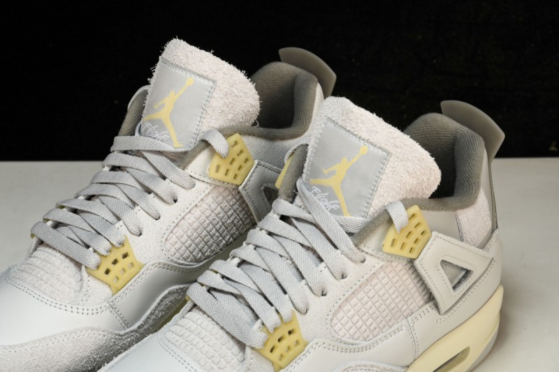 Jordan 4 Retro SE Craft Photon Dust