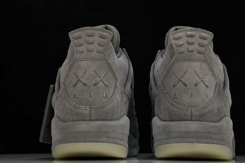 Jordan 4 Retro Kaws