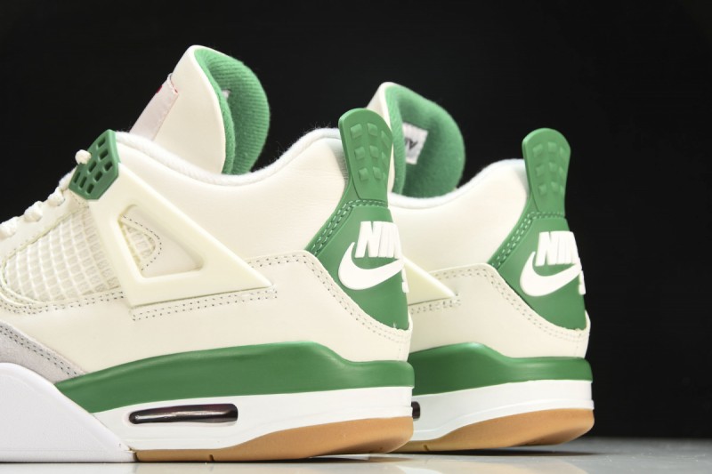 Jordan 4 Retro SB Pine Green