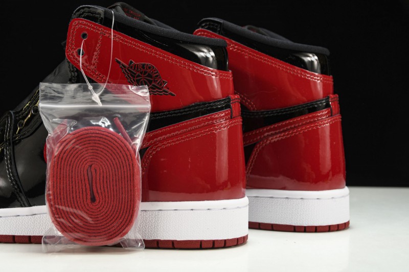 Jordan 1 Retro High OG Patent Bred