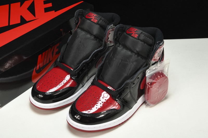 Jordan 1 Retro High OG Patent Bred